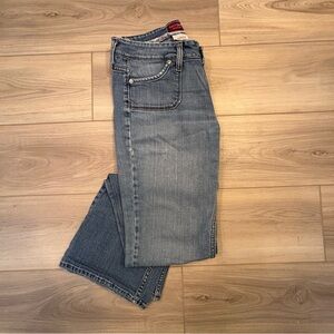 Vintage Levi’s 545™ Low Boot Cut Jeans in Medium Wash - Distressed - Size 6 M